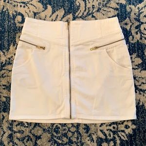 White jean H&M skirt